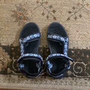 Womens Teva sandals